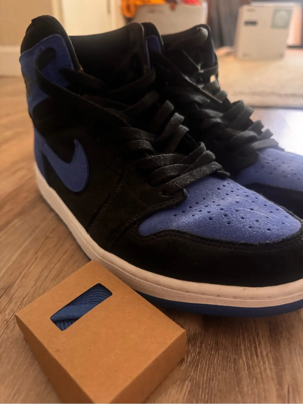 Nike Men’s High-Top Sneakers in Black and Blue